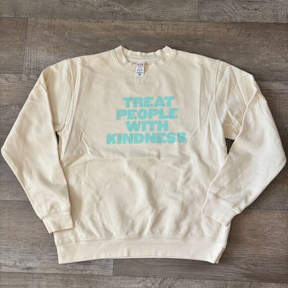 SoCal Pullover Treat People with Kindness Print Cream SizE M NEW - Picture 1 of 6